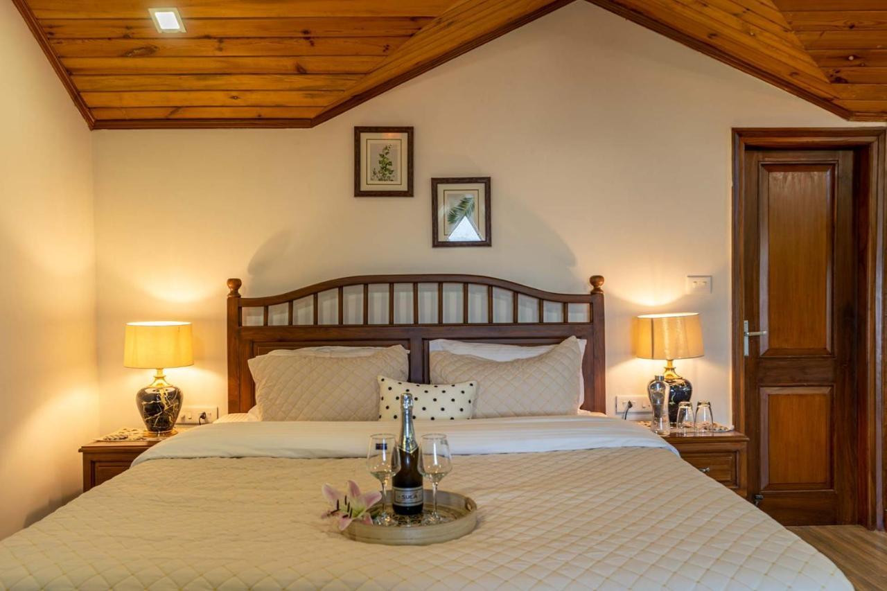Stayvista At Floradale W Jacuzzi & Wood-Fire Pizza Kasauli Ngoại thất bức ảnh