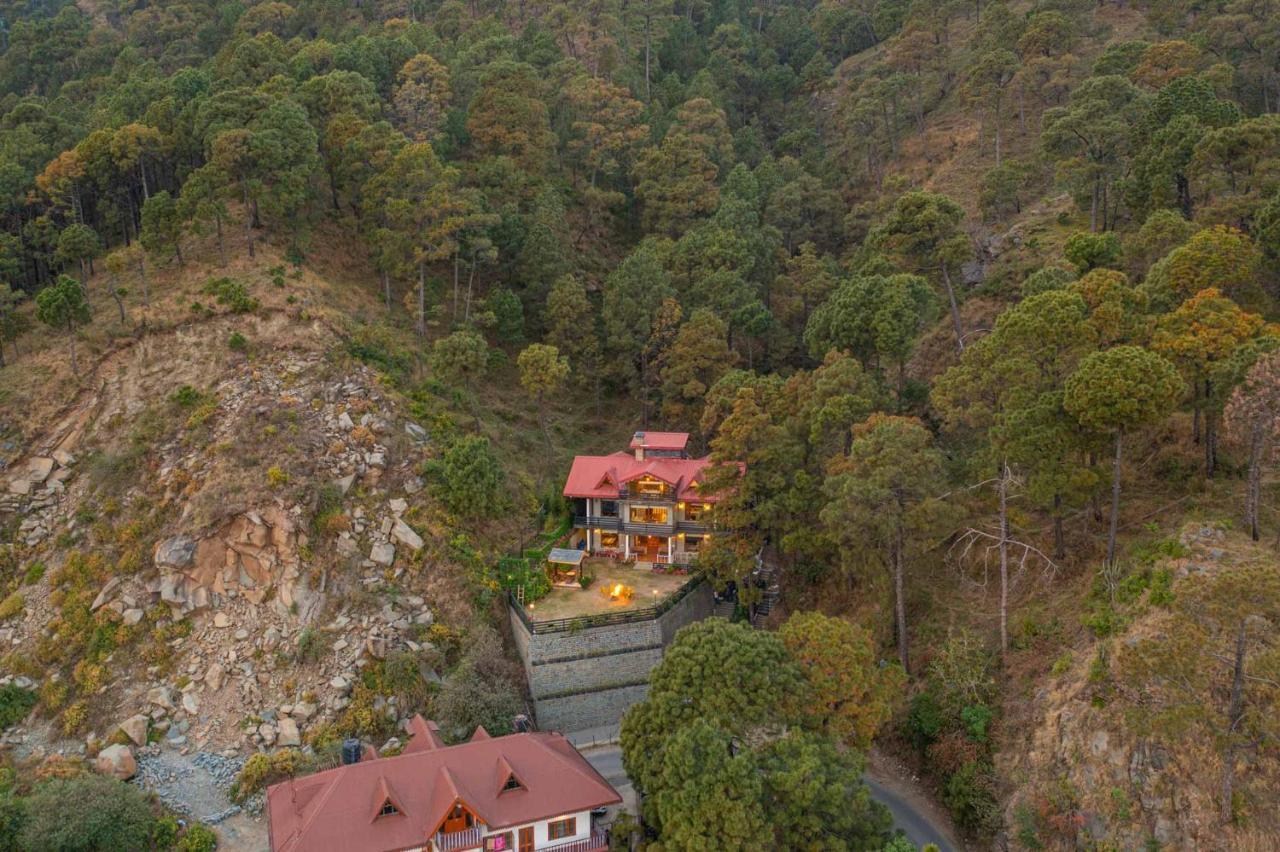 Stayvista At Floradale W Jacuzzi & Wood-Fire Pizza Kasauli Ngoại thất bức ảnh