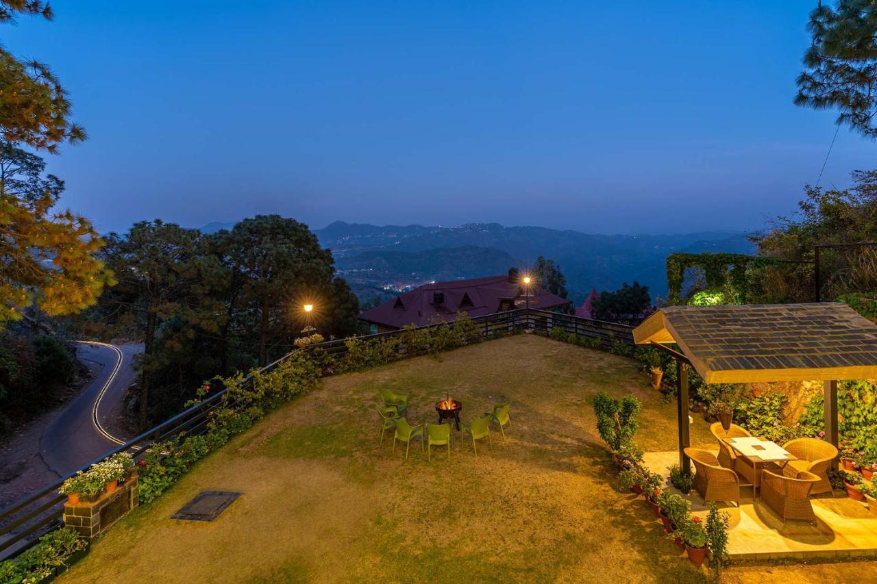 Stayvista At Floradale W Jacuzzi & Wood-Fire Pizza Kasauli Ngoại thất bức ảnh